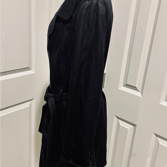Tahari Black Trench Coat Women’s Size 12 Belted Double Breasted Silver Button - Picture 6 of 7